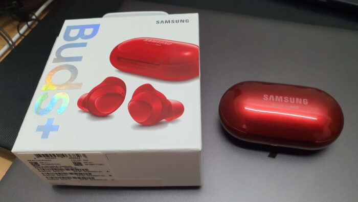 samsung galaxy buds  plus red